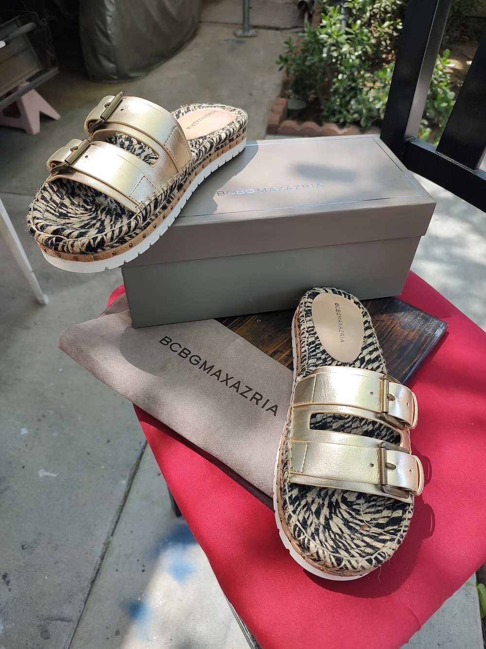 BCBGMAXAZRIA Gold Espadrille Slide Sandals 9.5